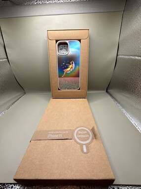 Sofi Artistic Protective Case for iPhone 15 MagSafe Compatible